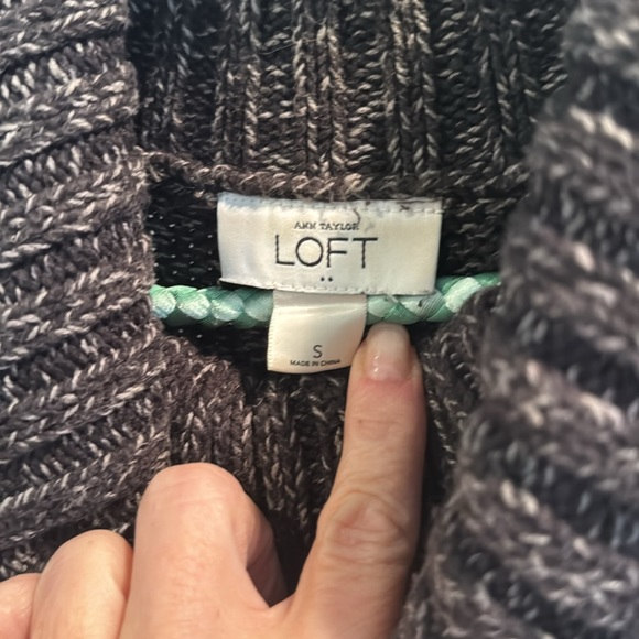 Sweater - Picture 2 of 3